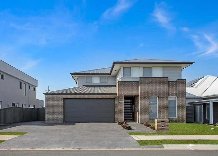 7 Aurora Ave Dunmore